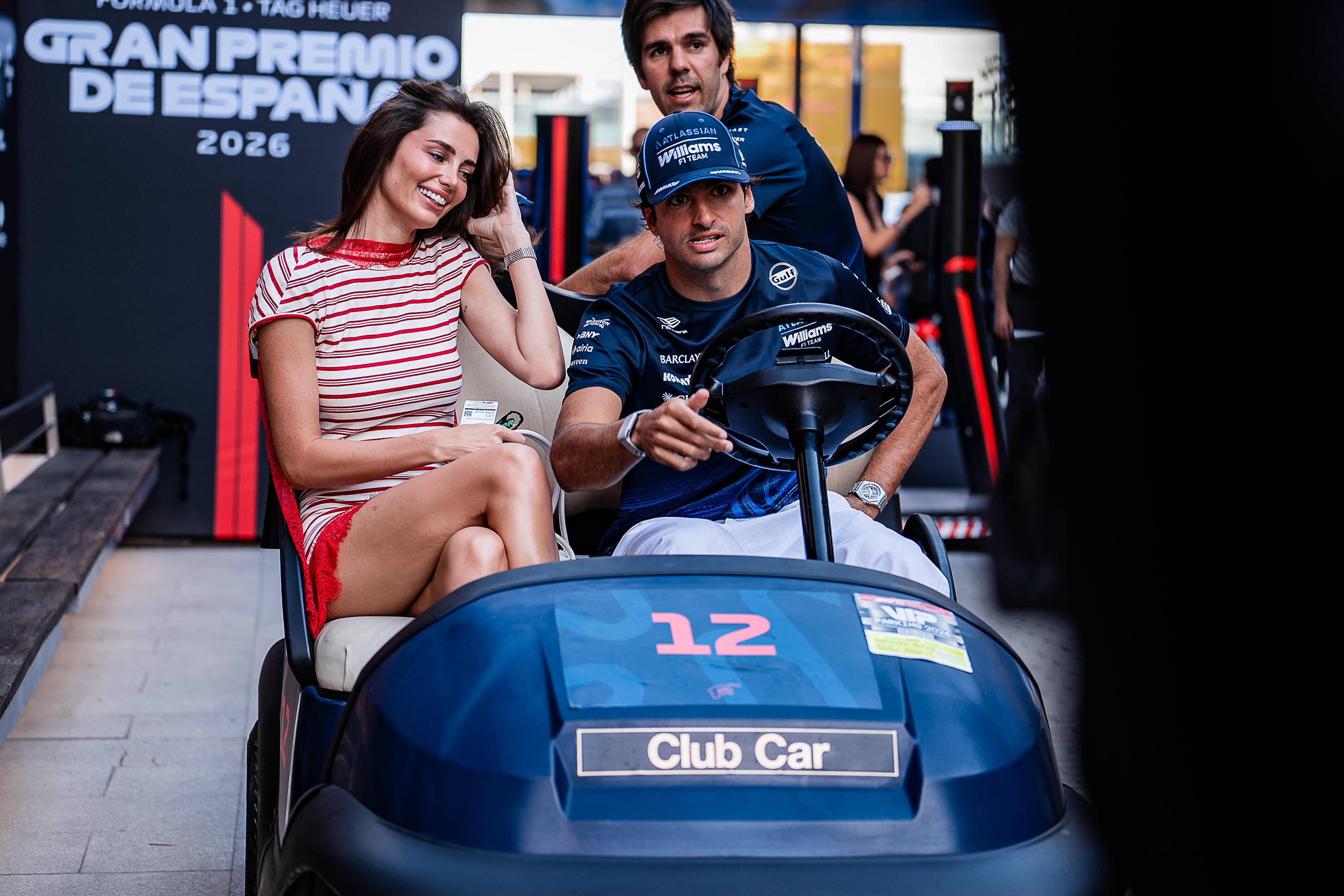 Estrelas VIP no GP de Espanha - Rebecca Donaldson e Carlos Sainz