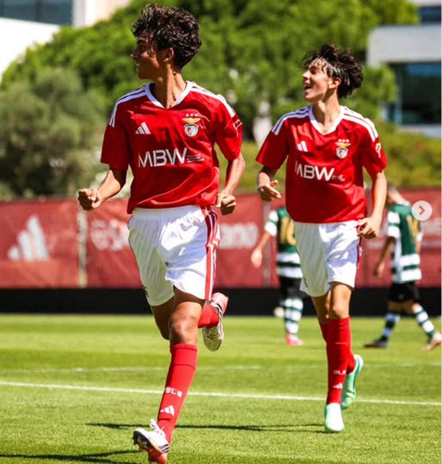 Iniciados do Benfica foto: Instagram/Benfica Campus
