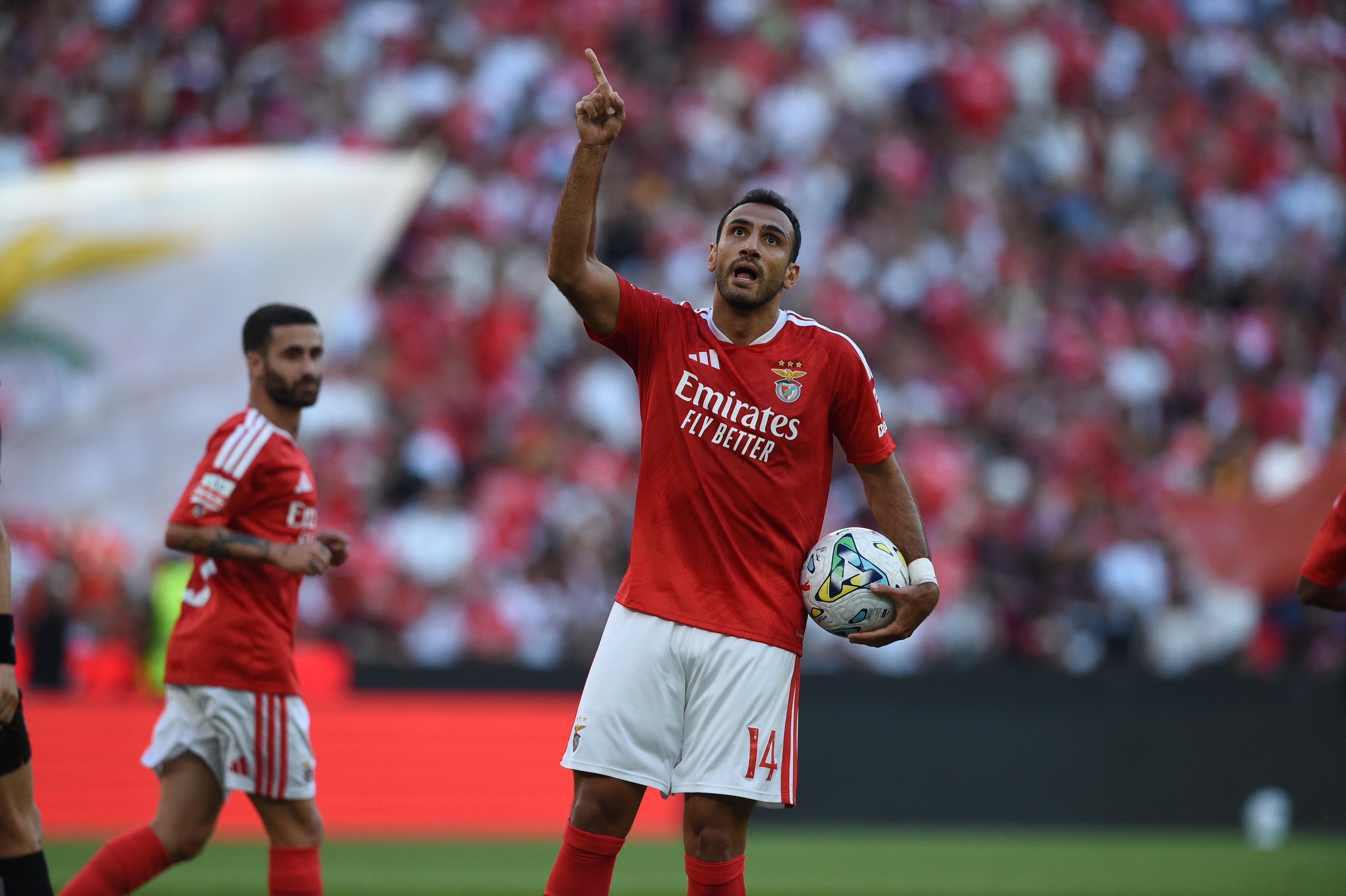 E vão 13 golos para o grego - Foto: Sérgio Miguel Santos