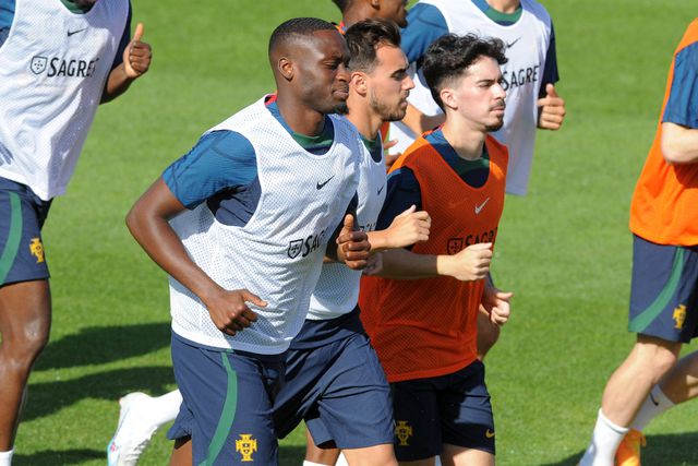 Toti Gomes de fora do jogo com a Eslováquia