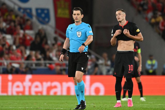 Árbitro turco no Bósnia Herzegovina-Portugal