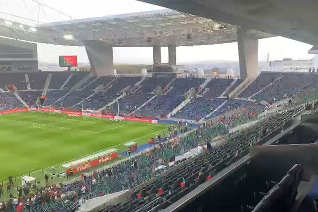 Portugal-Eslováquia: os primeiros adeptos já instalados no Dragão