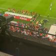 Homenagem aos Lobos no Dragão
