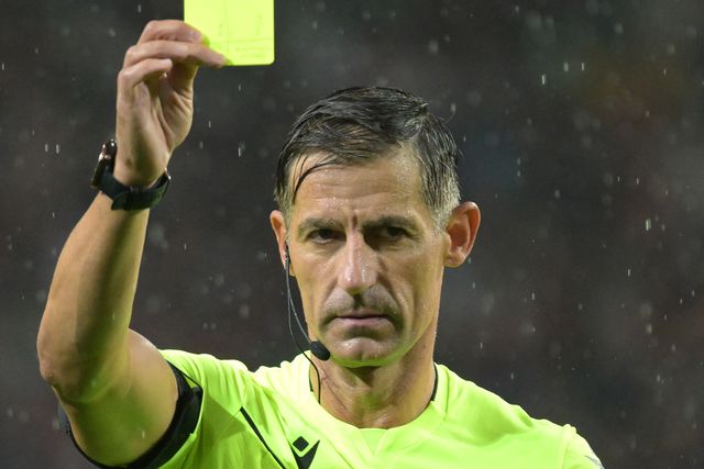 Duarte Gomes analisa arbitragem do Portugal-Eslováquia