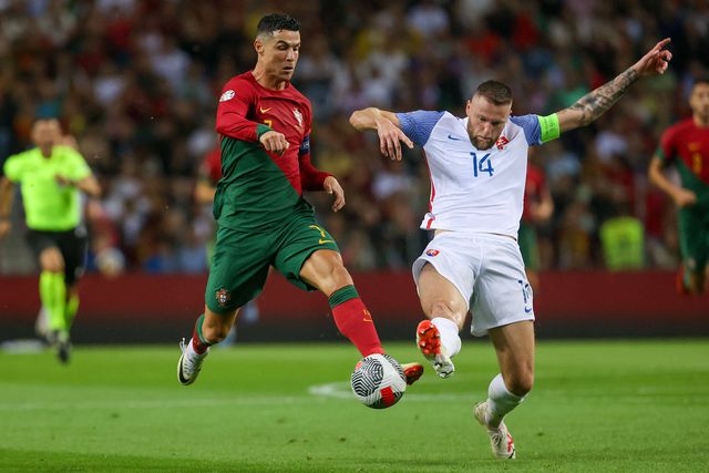 VÍDEO: Eslováquia reduz, Ronaldo amplia logo a seguir