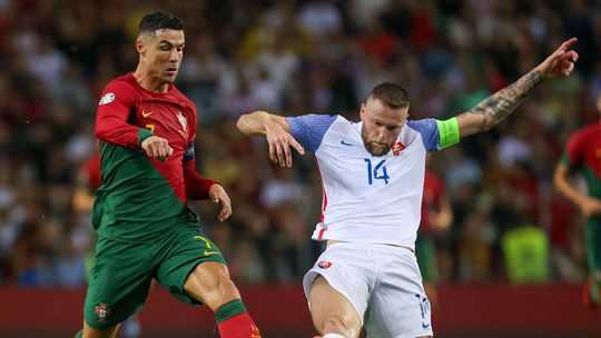 VÍDEO: Eslováquia reduz, Ronaldo amplia logo a seguir
