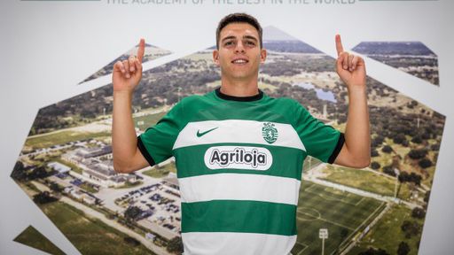 Lateral-esquerdo do Sporting renova contrato