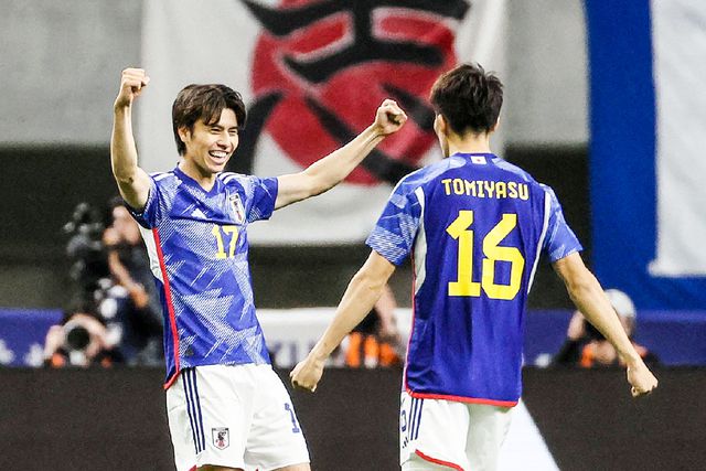 Japão volta a aplicar 'chapa 4' (Morita ficou no banco)