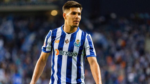 «Francisco Moura? O Benfica, com os problemas que teve com o lateral esquerdo...»