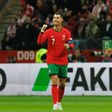 Vídeo: Cristiano Ronaldo bisa de bicicleta e Portugal goleia