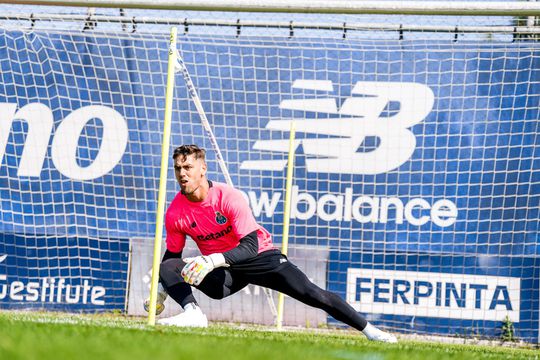 FC Porto: Cláudio Ramos prepara-se para voltar à competição