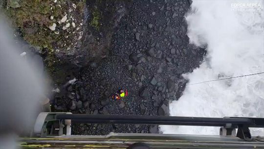 Força Aérea resgata duas pessoas na Madeira