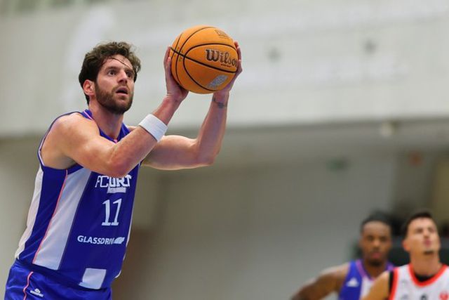 O capitão do FC Porto, Miguel Queiroz, quer entrar a vencer na Europa - Foto FC Porto