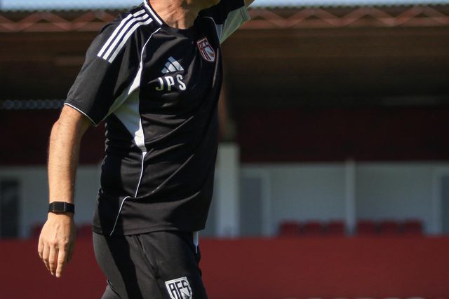 João Pedro Sousa vai tentar chegar à primeira vitória com o emblema avense. Fotografia: Aves SAD