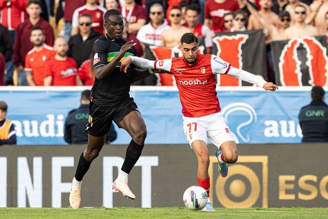 Kévin Boma (à esquerda) representou o Togo e regressa à Amoreira. Foto: IMAGO