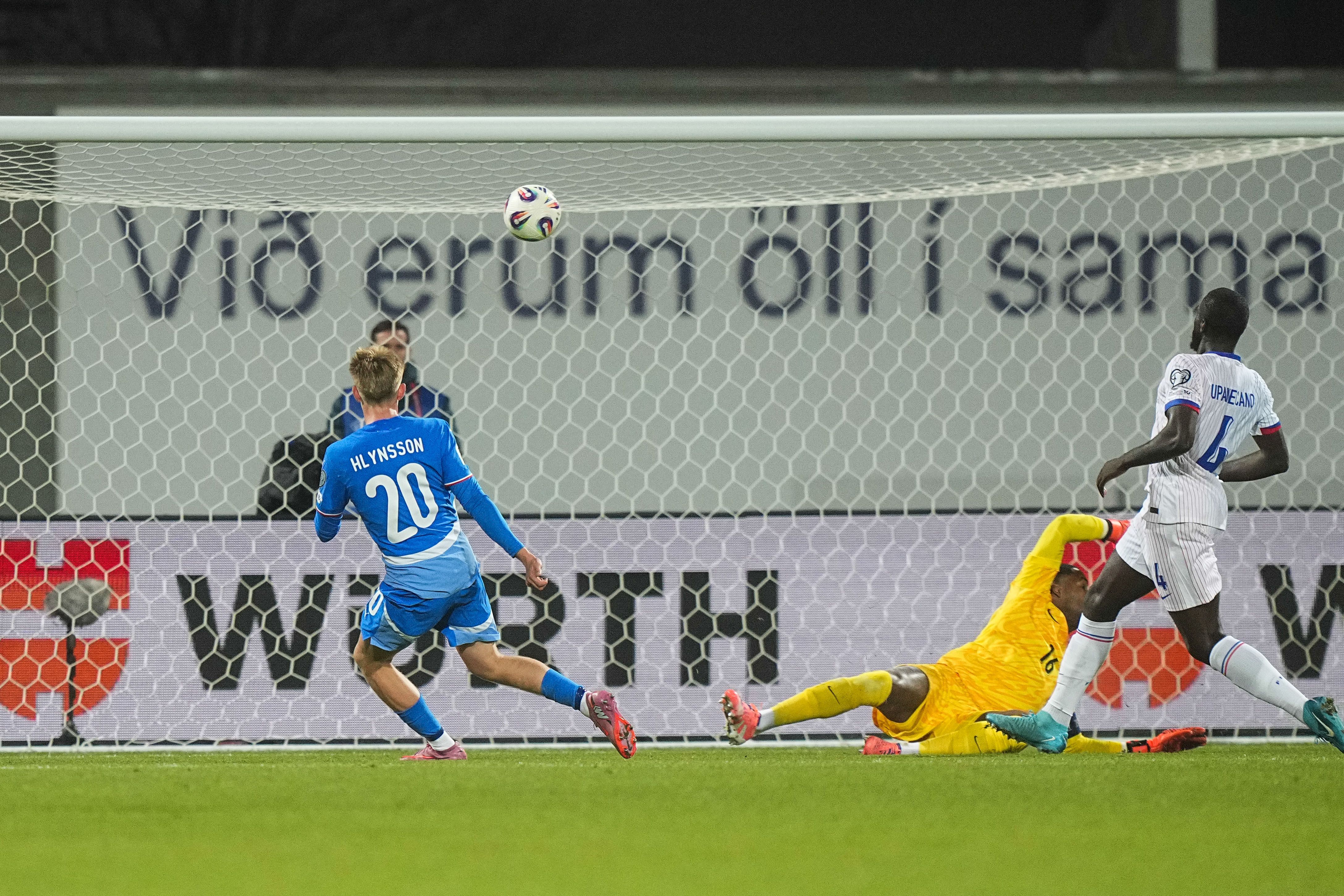 O momento do 2-2, que se revelou definitivo entre Islândia e França - Foto: Federação Francesa de Futebol