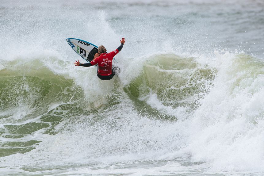 Yolanda Hopkins no Brasil - Foto: Damien Poullenot/WSL