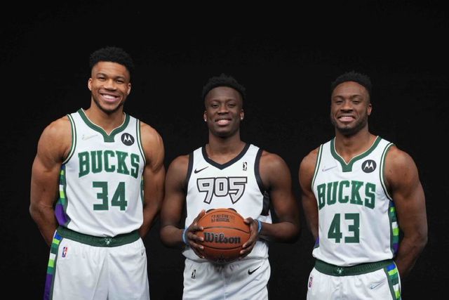 Irmãos Antetokounmpo fazem história na NBA