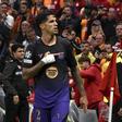 João Cancelo provoca adeptos do Galatasaray (Foto: EPA/Stringer)