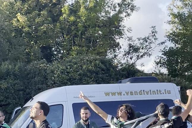 Adeptos do Sporting já fazem a festa em Lens