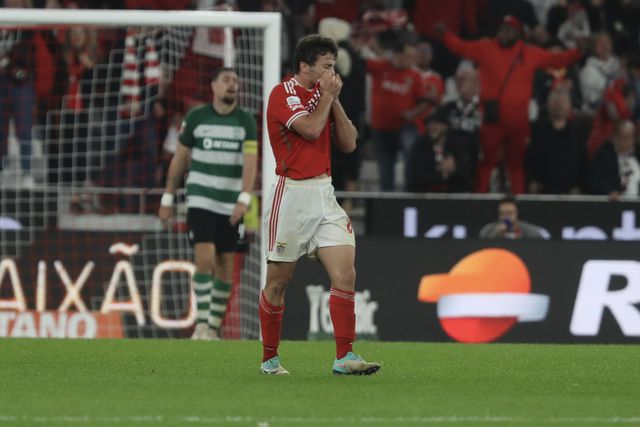 Benfica: há um minuto mágico de João Neves contra o Sporting