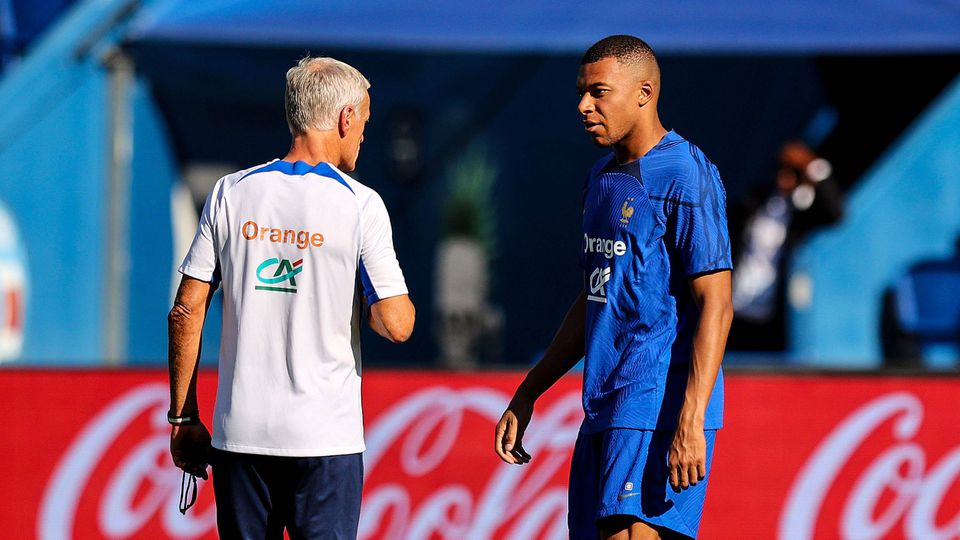 Deschamps responde às críticas de Luis Enrique a Mbappé