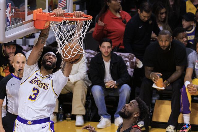 NBA: Lakers vencem sem LeBron James na noite dos 76ers e de Tyrese Maxey