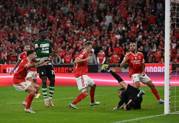 «Final de loucos em dérbi de Hitchcock», a crónica do Benfica-Sporting