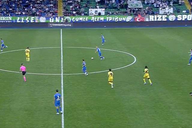 Vídeo: Mais um golo de meio-campo? Temos