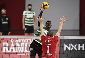 Voleibol: Benfica vence em casa do Sporting e foge na liderança