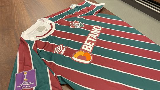 Camisola do Fluminense com mudanças para o Mundial de Clubes