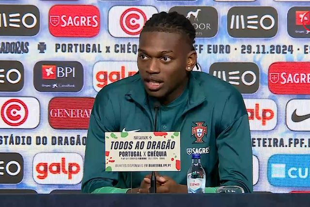 Rafael Leão responde aos críticos: «Não me abalam»