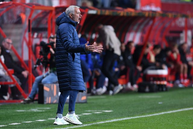 Alan Shearer aponta José Mourinho a dois clubes da Premier League