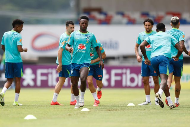 Hoje pode ver em direto na TV...