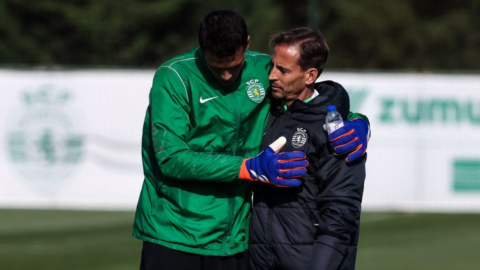 João Pereira chama 15 jovens da formação ao primeiro treino