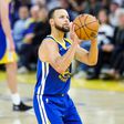 Curry lidera Warriors à vitória sobre os Spurs