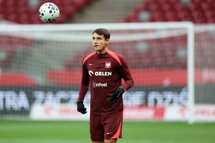 Polónia, do central portista Kiwior, recebe os Países Baixos na qualificação para o Mundial de 2026 - Foto: Imago