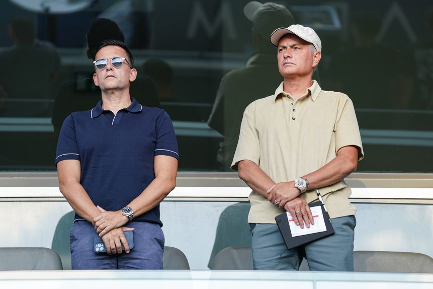 Mário Branco e José Mourinho —  Foto Imago