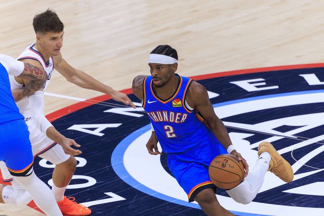 Thunder impressionantes esmagam os Lakers