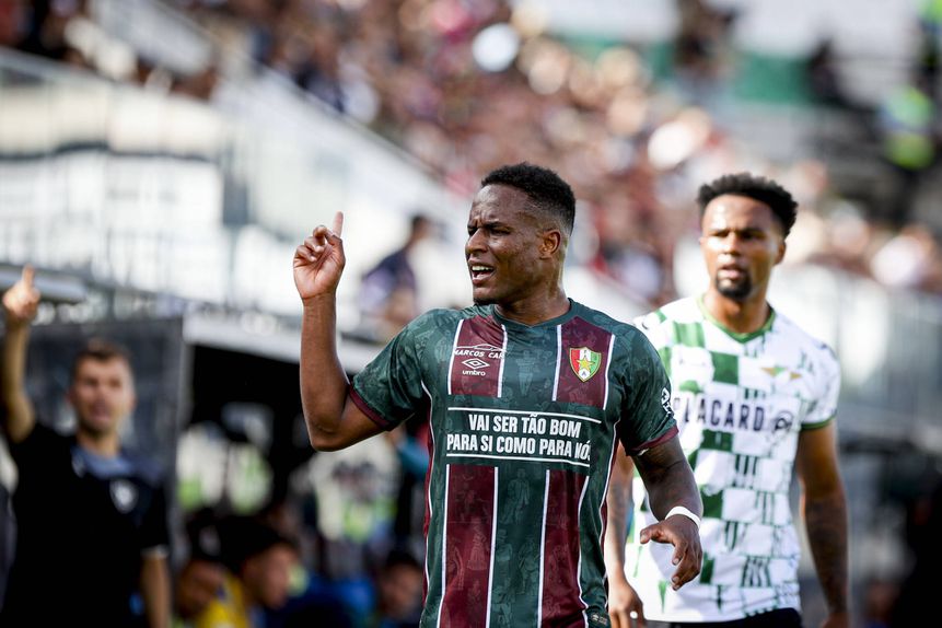 Jovane Cabral recebeu descanso pela sua seleção e concentra-se em readquirir ritmo competitivo no Estrela da Amadora. Foto: IMAGO