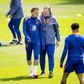 Ronald Koeman e Noa Lang num treino da seleção neerlandesa