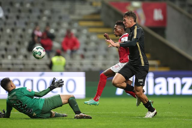 Portimonense: dois cenários para colmatar a ausência de Alemão