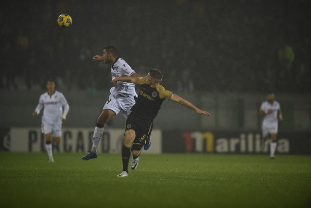 V. Guimarães: Borevkovic explica como parou aríete sueco do Sporting