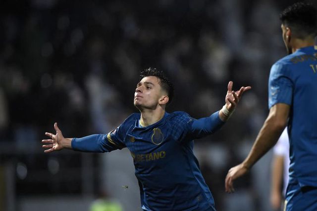 VÍDEO: Conceição entrou, marcou e resolveu