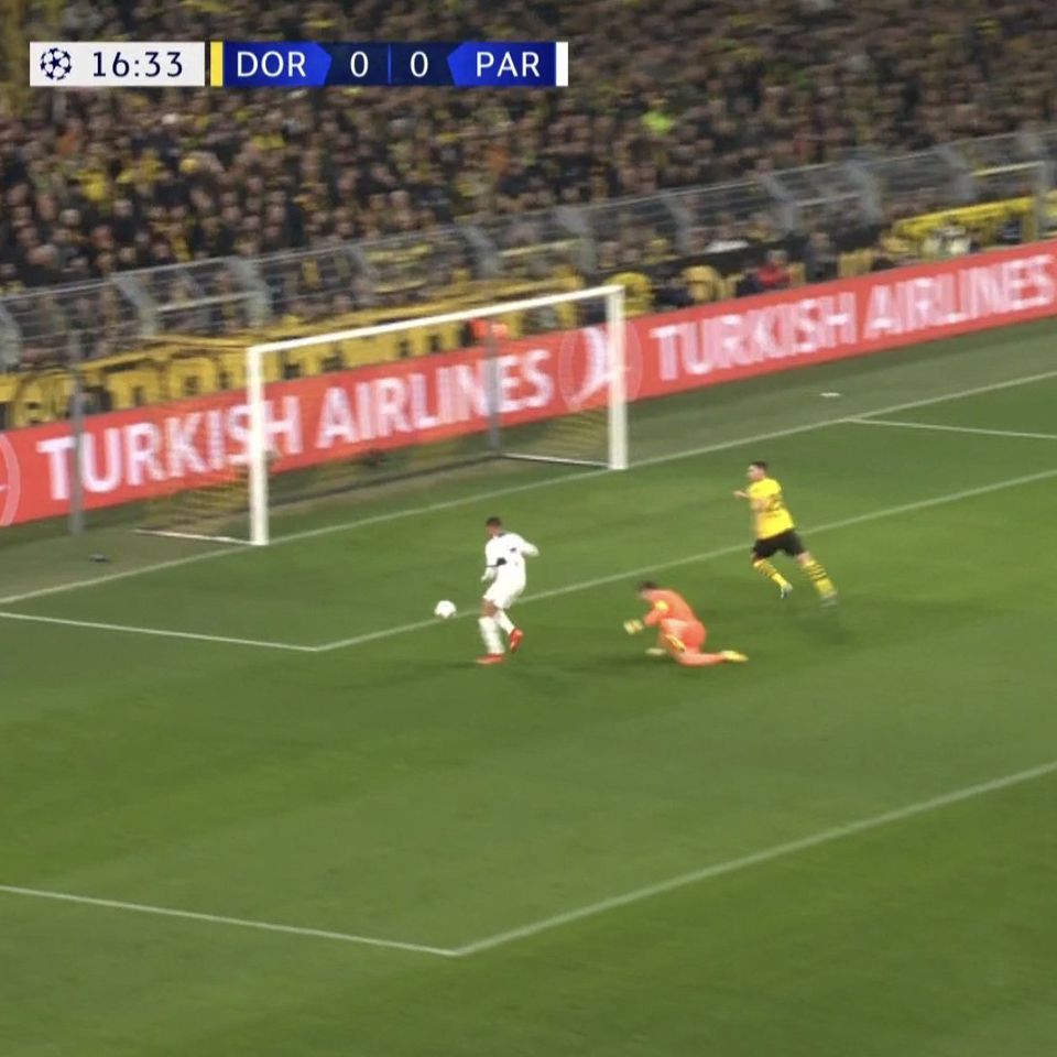 Acredite: Mbappé não marcou golo neste lance! (vídeo)