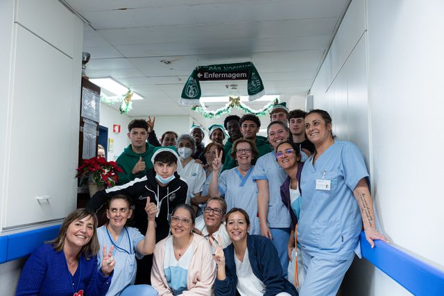 Sporting: jovens de visita ao Hospital Garcia da Horta