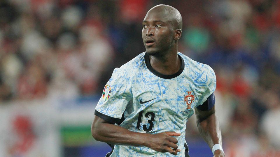 Danilo Pereira confirma interesse do FC Porto no verão: «PSG pedia muito dinheiro»
