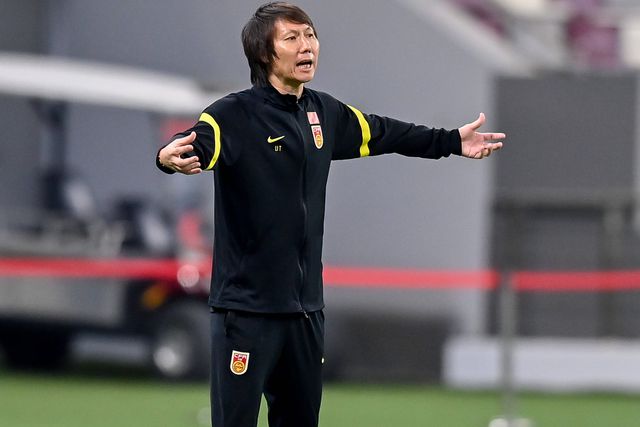 Ex-selecionador da China condenado a 20 anos de prisão