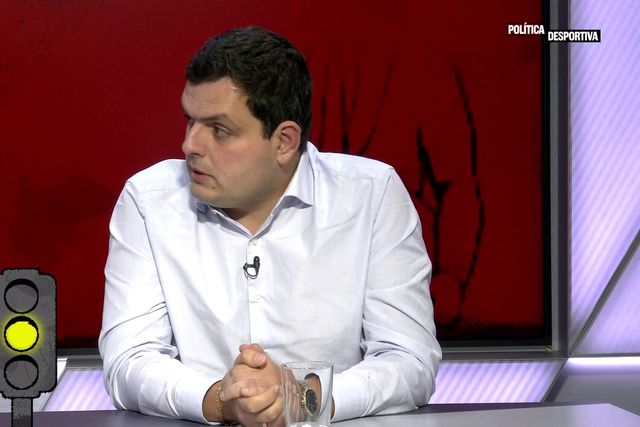 «O Man. City precisa de se reinventar. Será com Hugo Viana?»