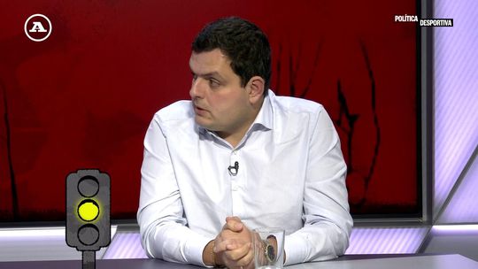 «O Man. City precisa de se reinventar. Será com Hugo Viana?»